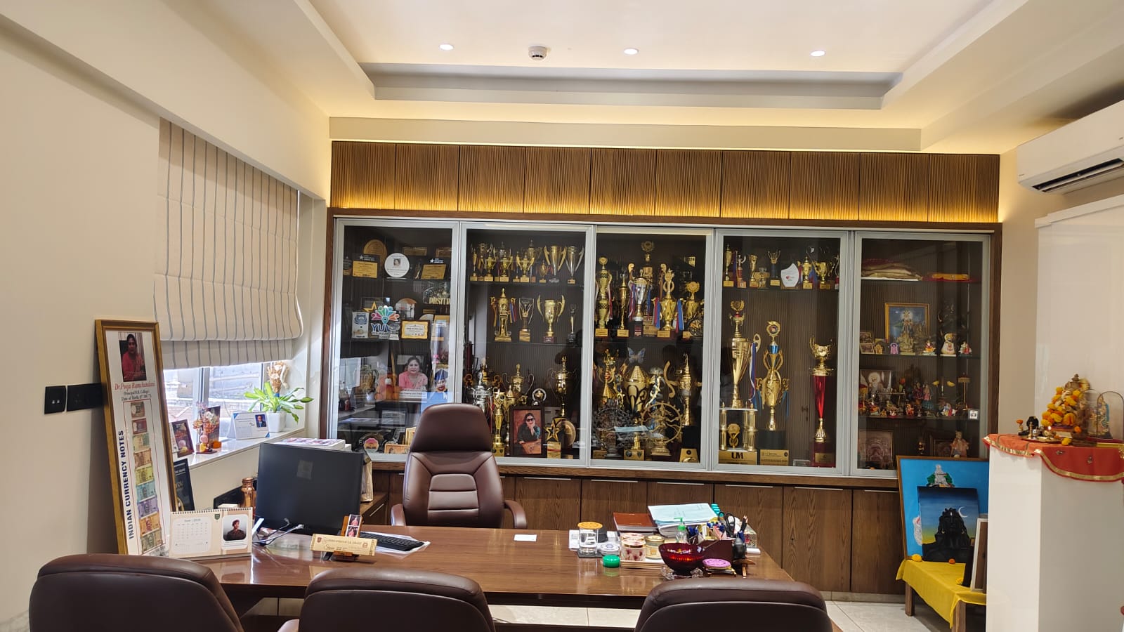 Principal Cabin